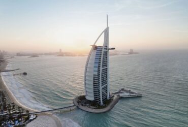 Feiten die je waarschijnlijk nog niet wist over Dubai's meest iconische hotel Burj Al Arab